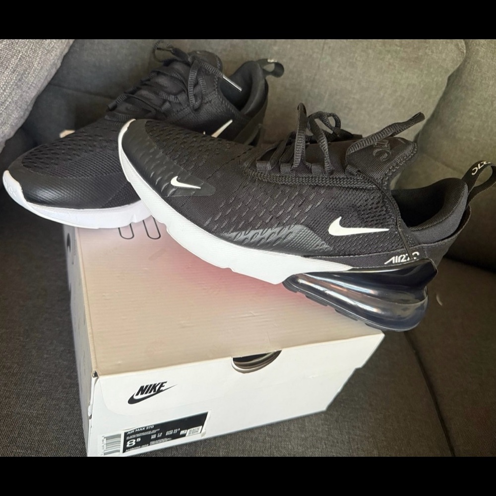 Nike air max shoes
